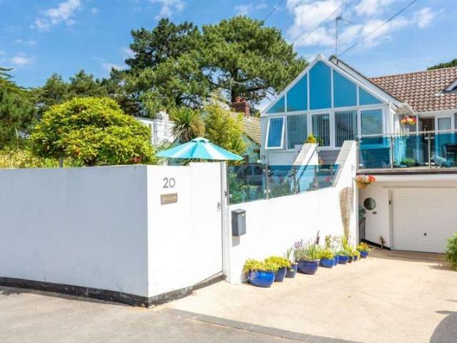Flat for sale in Sandbanks, Isle Of Man