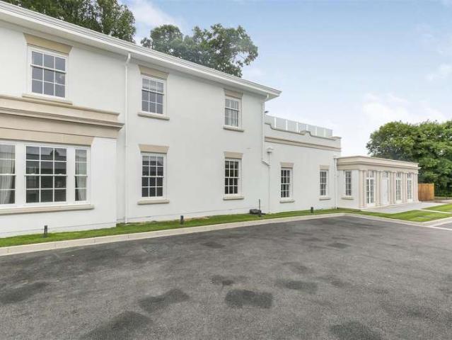 Flat for rent in Totteridge, Greater London