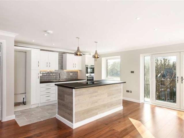 Flat for sale in West Hackney, Upper Clapton