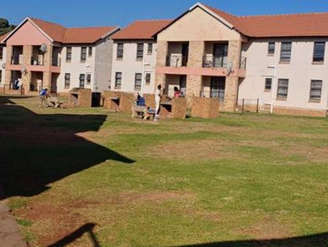 Apartment for sale in Nooitgedacht, Gauteng