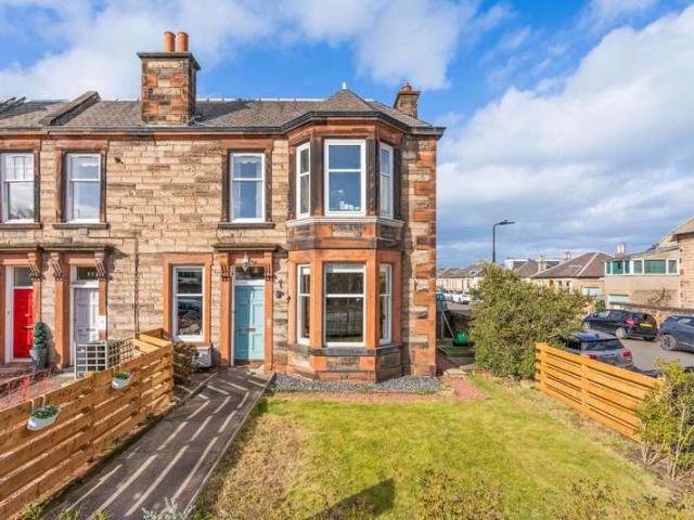 Flat for sale in Craigentinny, Scotland