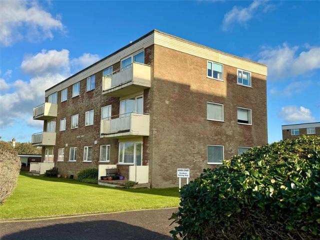 Flat for sale in Milford-on-Sea, Ashurst Bridge