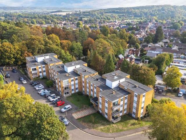 Flat for sale in Henley-on-Thames, South Oxfordshire