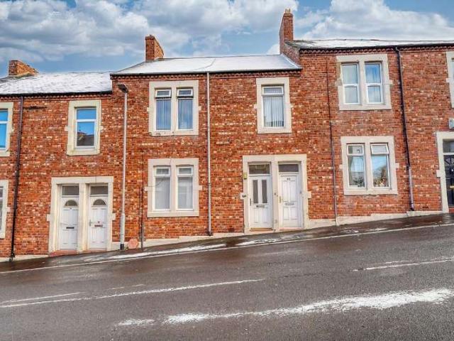 Flat for sale in Swalwell, Tyne And Wear