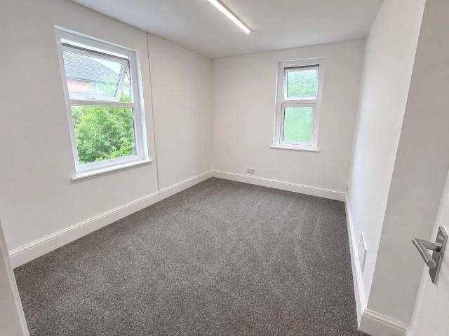 Apartment for rent in Lane, Greater London