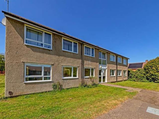 Flat for sale in Nomansland, Five Acres