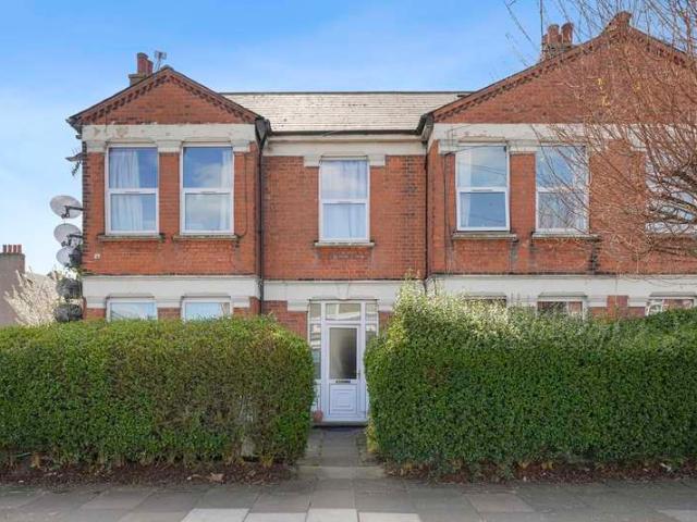 Flat for sale in Noel Park, Greater London