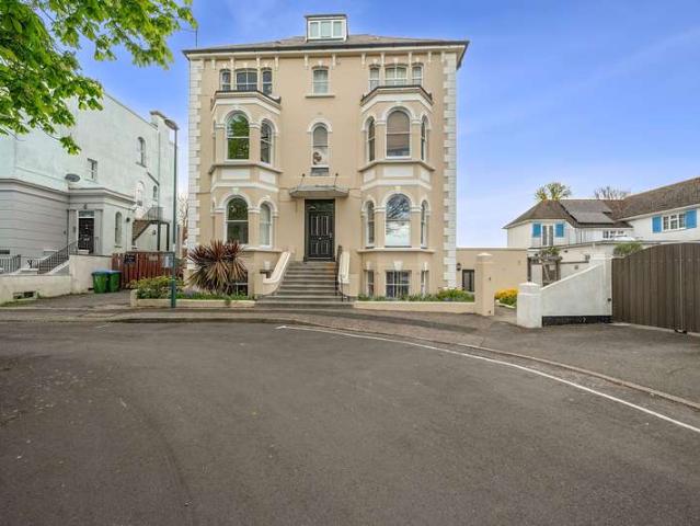 Flat for sale in Clapham, West Sussex