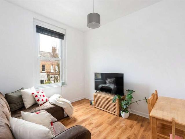 Flat for rent in Brownswood Park, Stoke Newington