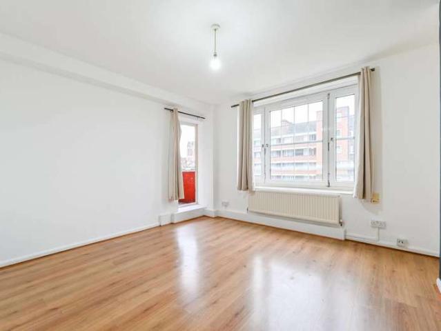 Flat for sale in Kentish Town, Tufnell Park