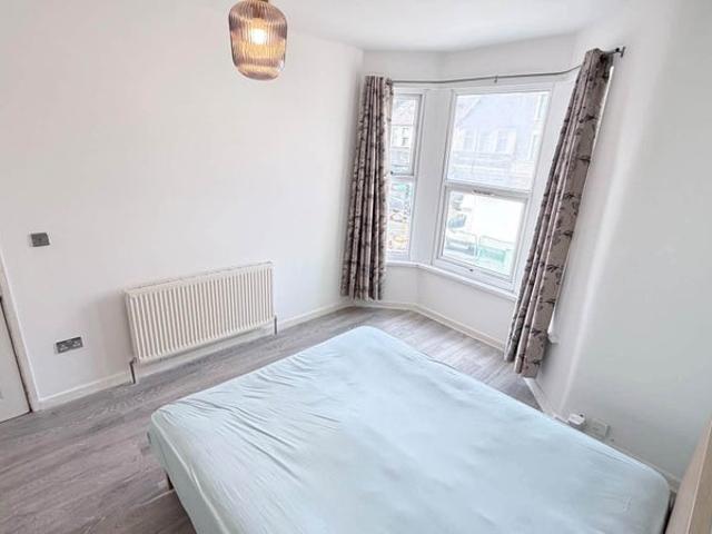 Apartment for rent in London Borough of Newham, Greater London