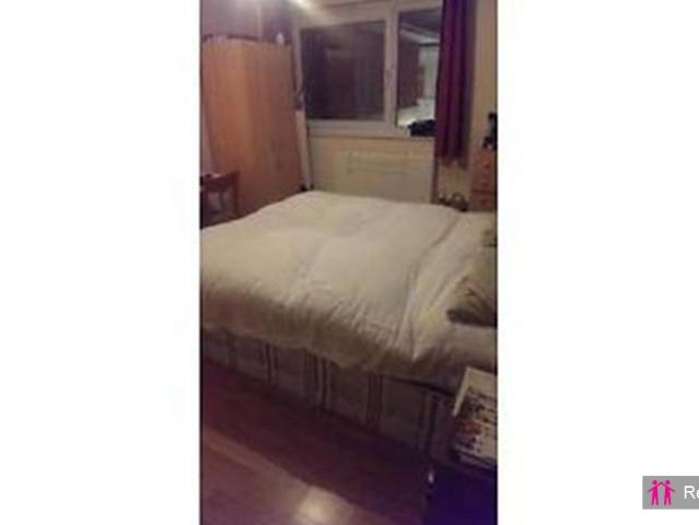 Apartment for rent in Bow, Greater London