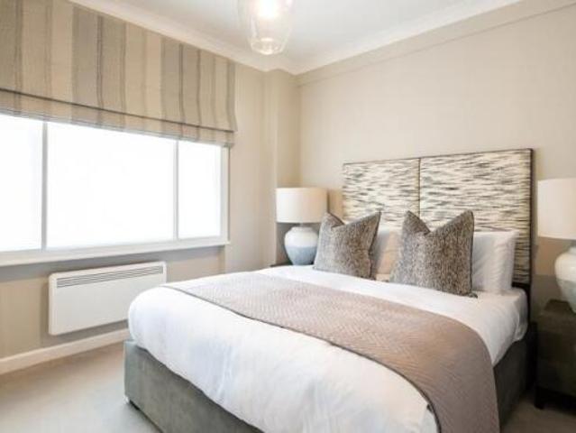 Flat for rent in Mayfair, Greater London