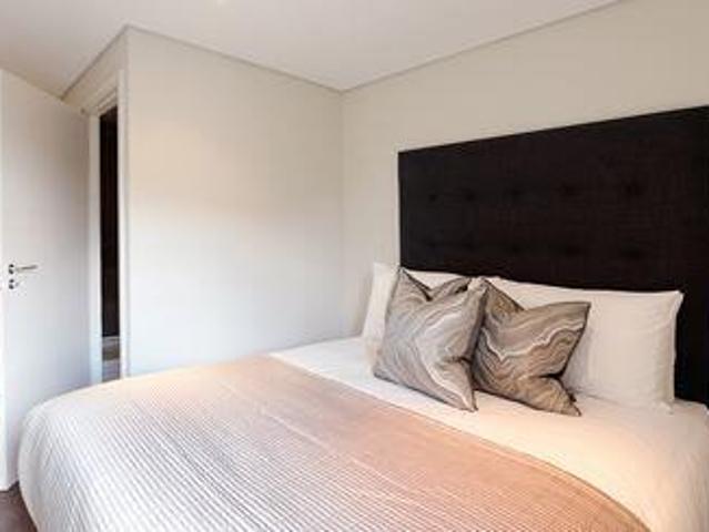 Flat for rent in Cat Hill