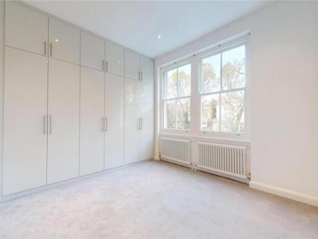 Flat for rent in South Hampstead, Greater London