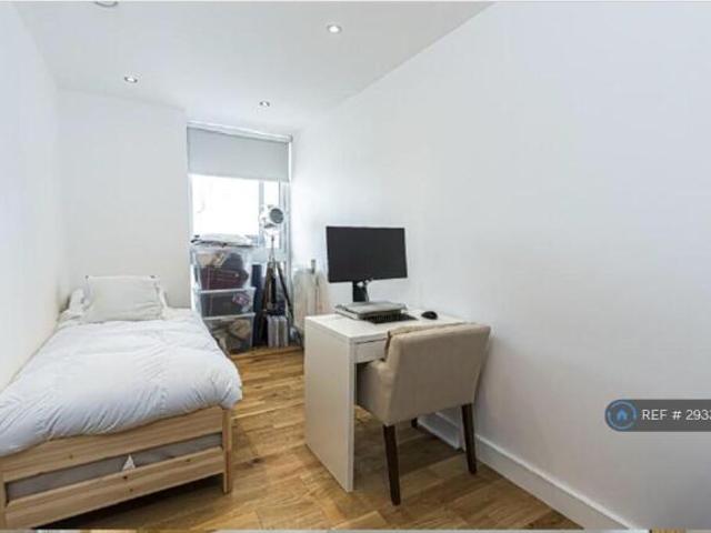 Flat for rent in Cat Hill