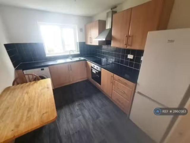 House for rent in Calderstones