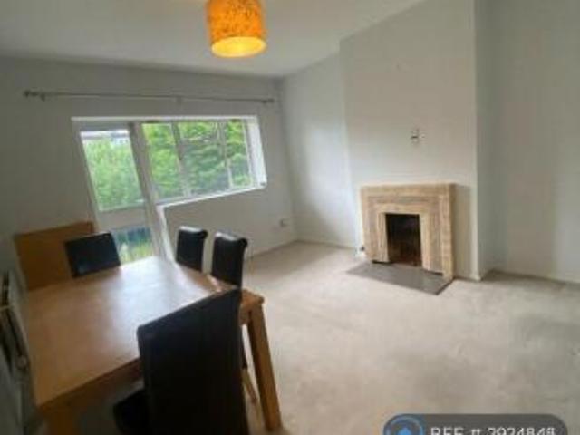 Flat for rent in Cat Hill