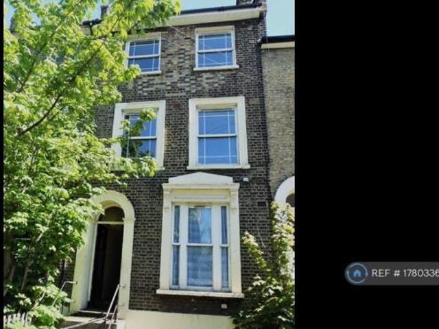 Flat for rent in Cat Hill
