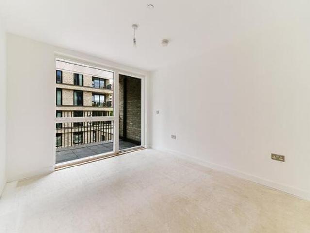 Flat for rent in Cat Hill