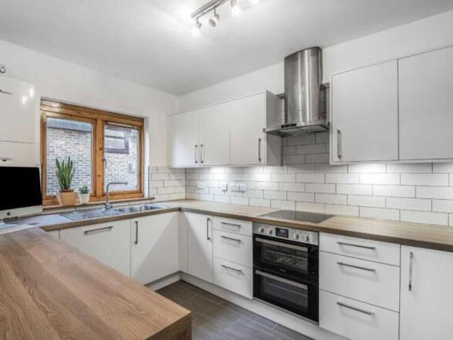 Flat for rent in Highgate, Greater London