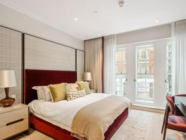 Flat for rent in Cat Hill, England