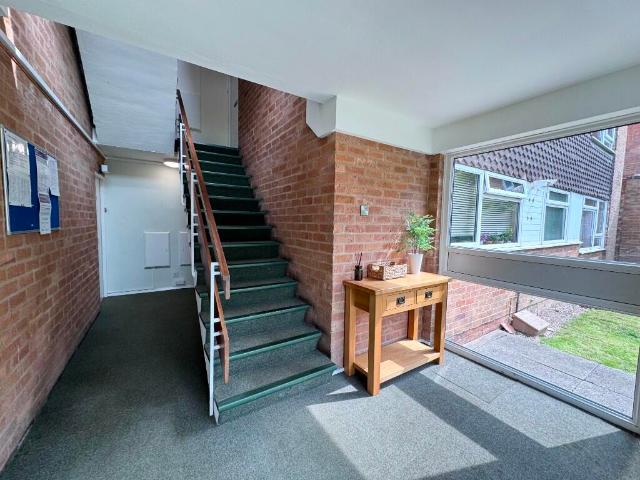 Flat for rent in Solihull