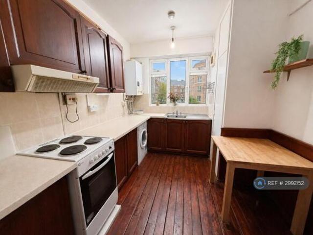 Flat for rent in Cat Hill
