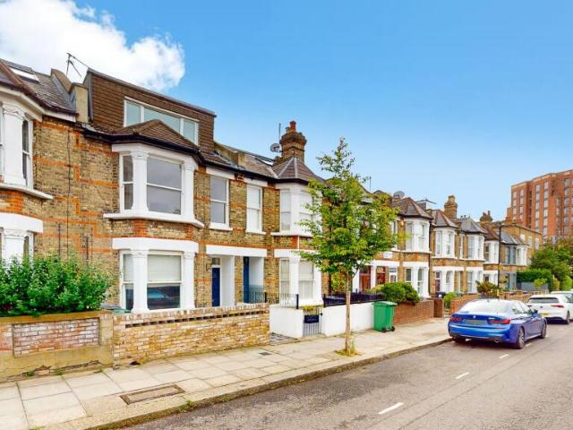 Flat for rent in Cat Hill