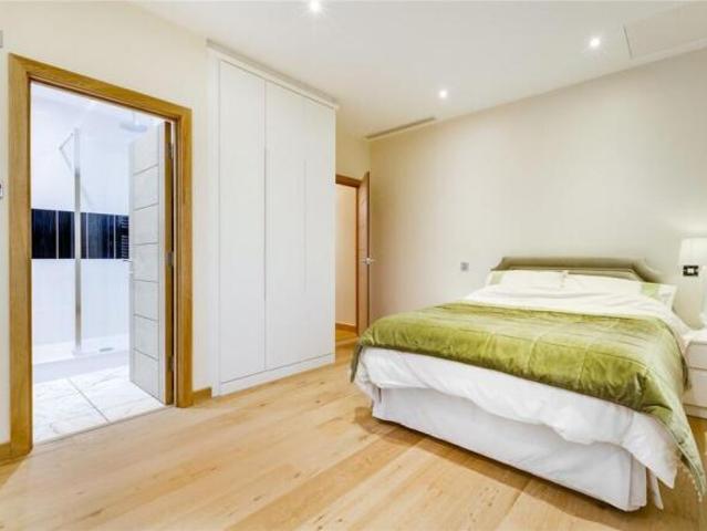 Flat for rent in Pimlico, Greater London