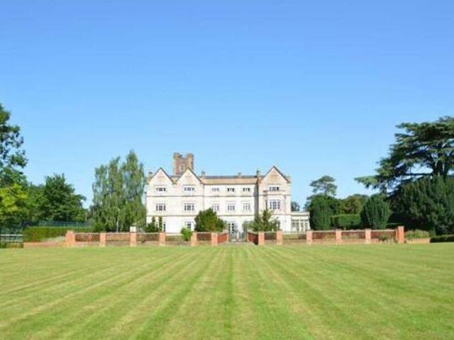 House for rent in Lyons, Greater London