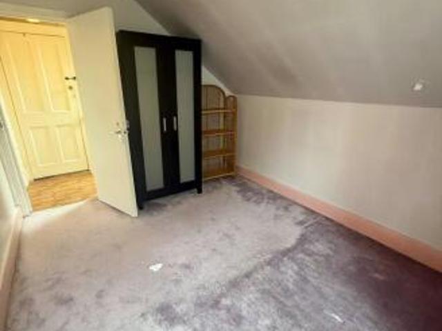 Flat for rent in Cat Hill