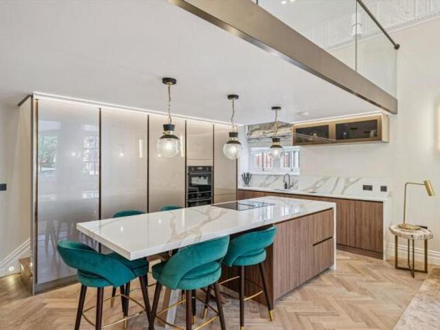 Flat for rent in Cat Hill