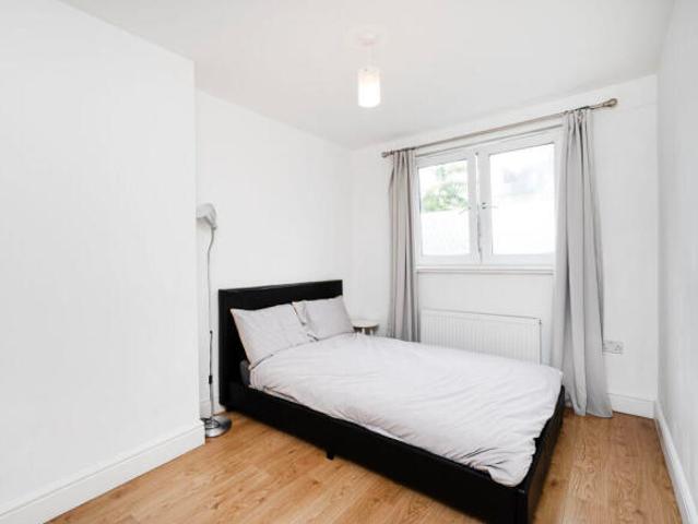 Flat for rent in Aldgate, Lyons