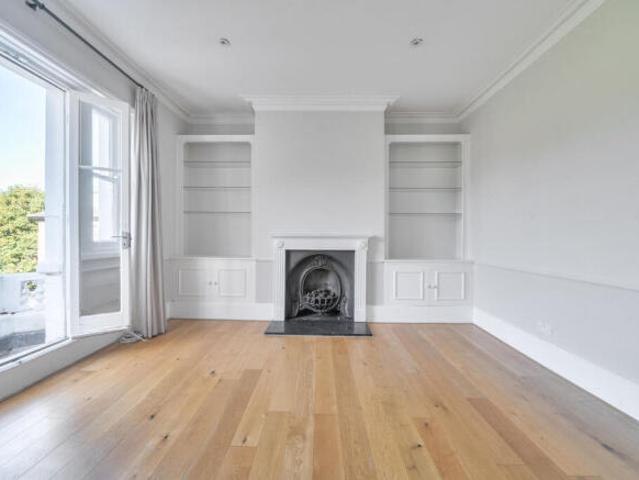 Flat for rent in Cat Hill