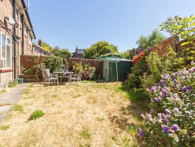 Flat for rent in Acton, Greater London