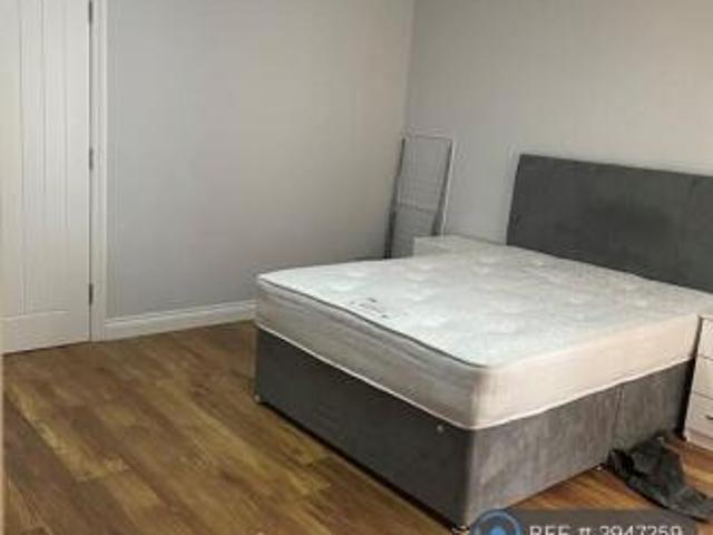 Flat for rent in Cat Hill