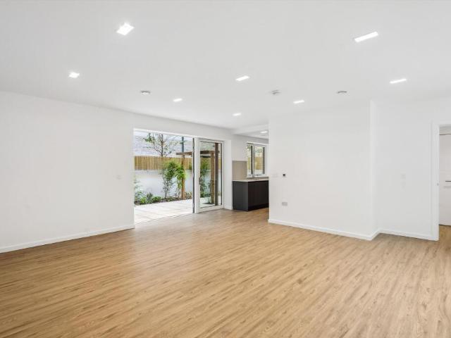 Flat for rent in North Kensington