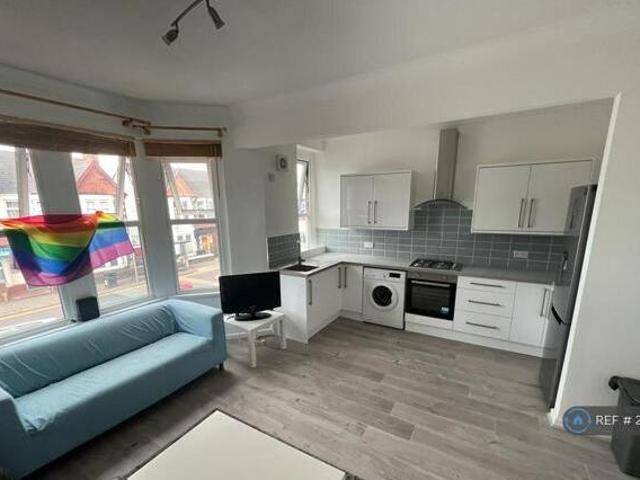 House for rent in Lyons, Greater London
