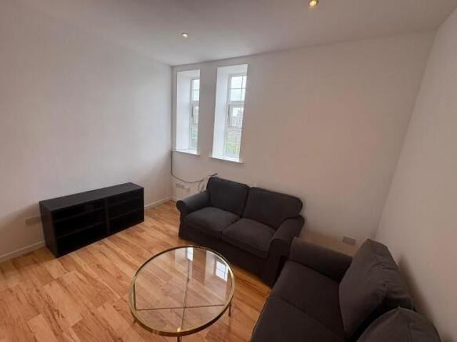 Flat for rent in Cat Hill