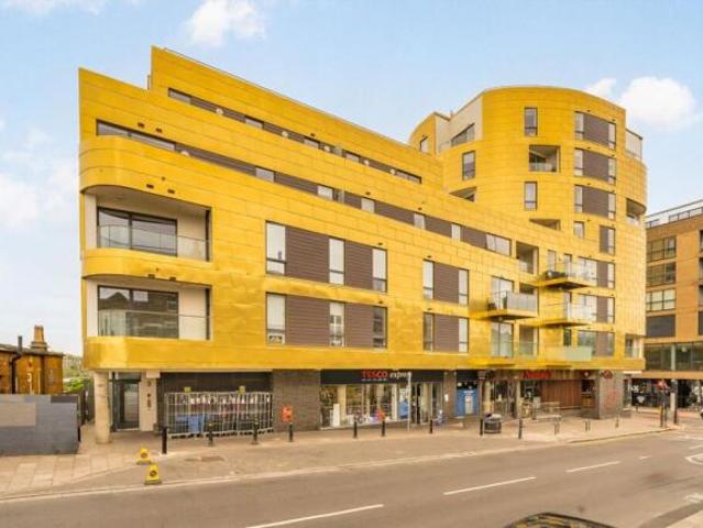 Flat for rent in The Rise, Isle Of Man