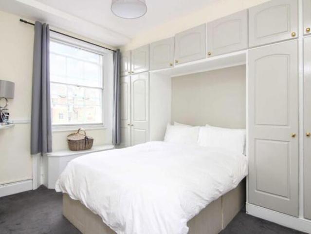 Flat for rent in Kensal Town, Bayswater