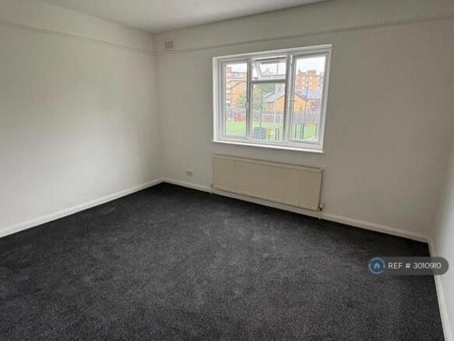 Flat for rent in Cat Hill