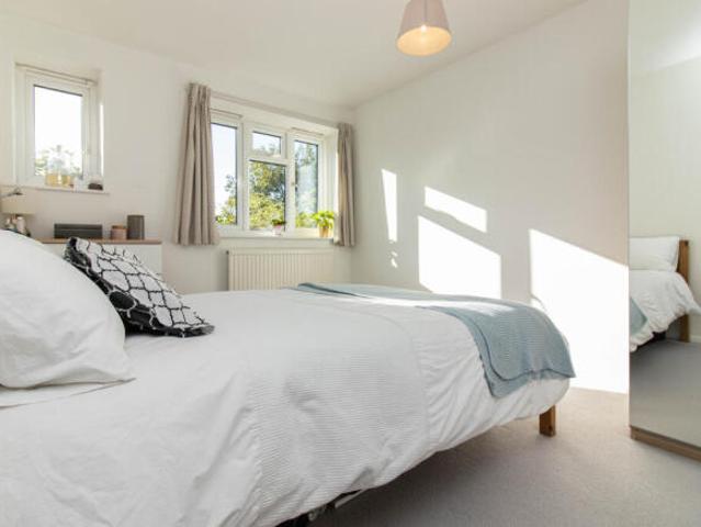 Flat for rent in Cat Hill