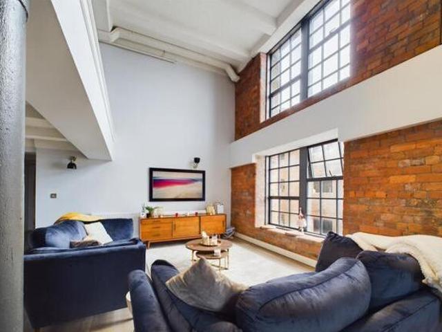 House for rent in Calderstones