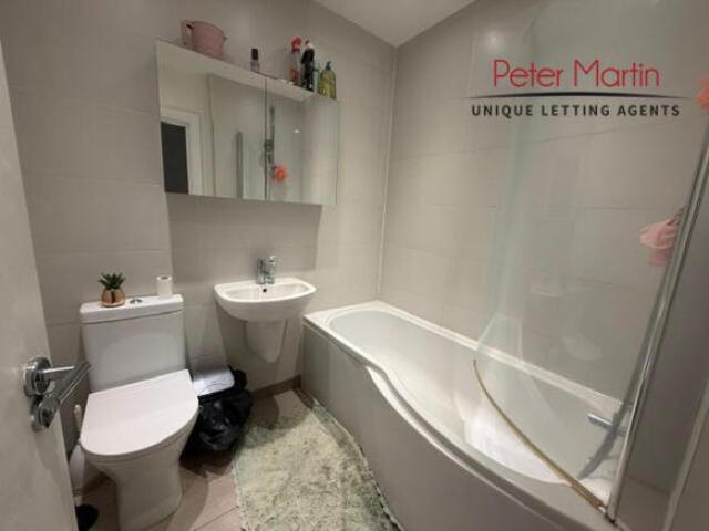 Flat for rent in London Borough of Barnet, Greater London