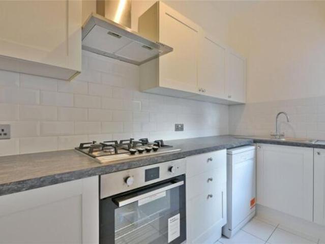 Flat for rent in South Hampstead, Greater London