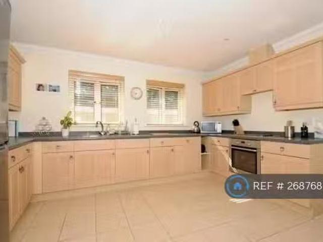 House for rent in Horsell, Woking