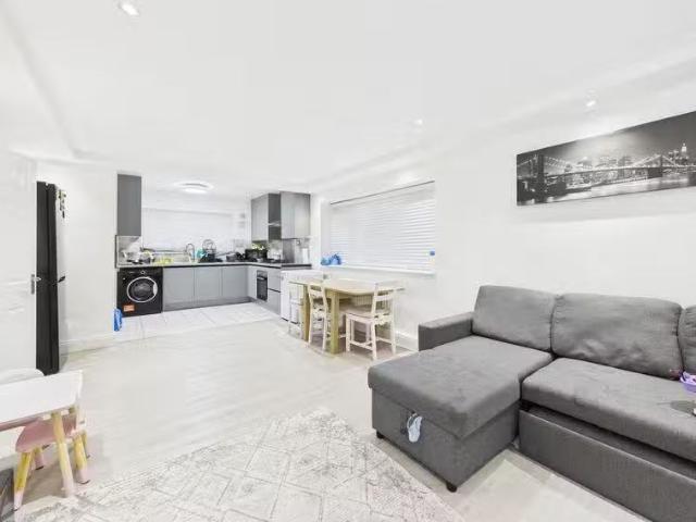 House for rent in London Borough of Croydon, Surrey