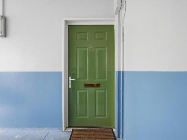 Flat for rent in Bingham, Craigmillar